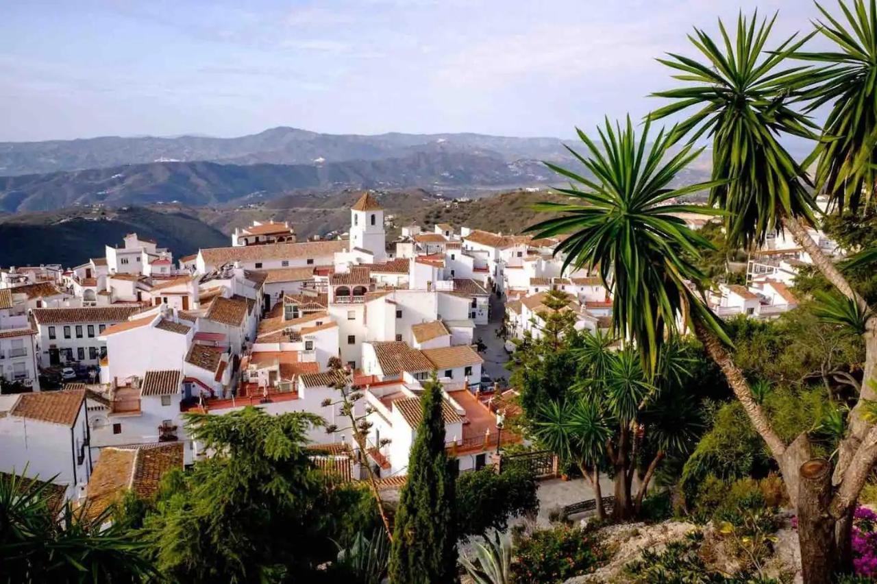 Encanto Guesthouse Canillas de Aceituno Exterior photo
